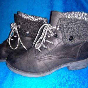White Mtn Black booties#57